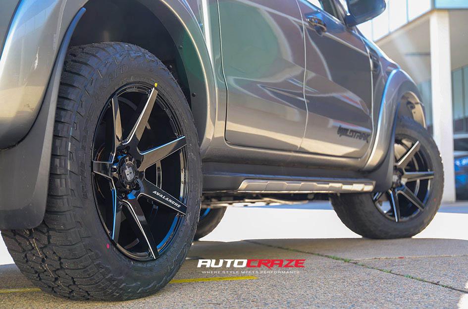 FORD RANGER AVALANCHE GLOSS BLACK MILLED ACCENTS